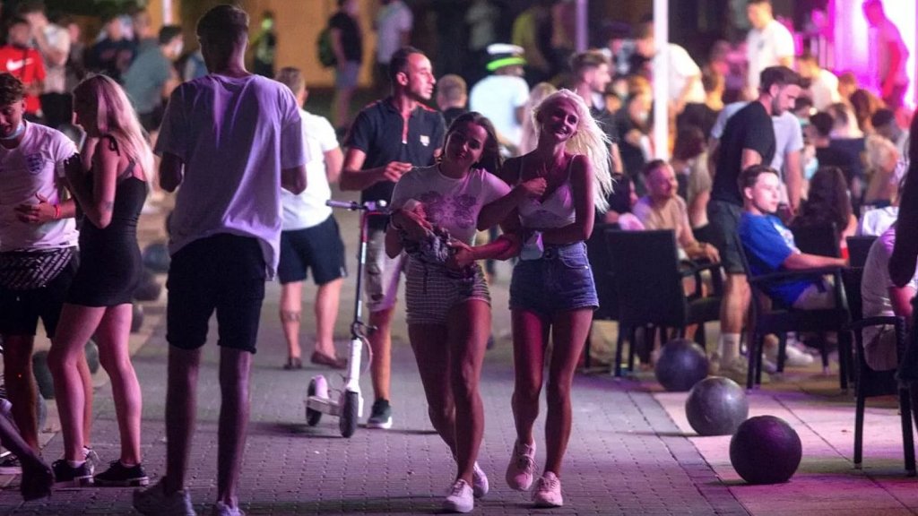 Jovem português de 27 anos morre após queda de hotel em Ibiza