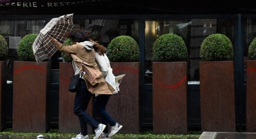 La tempête Benjamin perturbe le trafic et impose la fermeture des parcs à Lyon