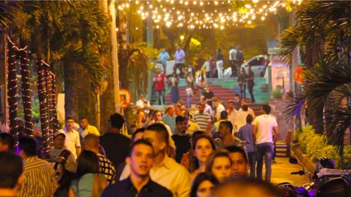 Autoridades de Medellín Revelan Presencia de Mafias Internacionales en el Parque Lleras