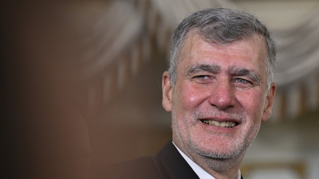 Corrida Presidencial Aquece com Queda de Gouveia e Melo nas Sondagens e Novos Putativos Candidatos