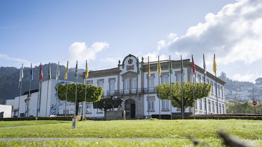 Municípios Reforçam Orçamentos com Investimentos Estratégicos em Habitação