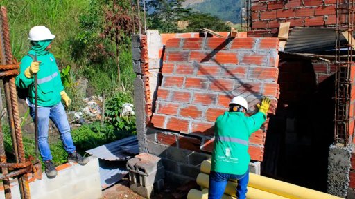 Medellín intensifica lucha contra construcciones ilegales con más de 1.400 remociones en 2025