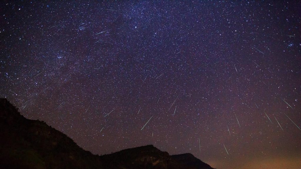 Agosto ofrece un espectáculo celestial con la lluvia de meteoros Perseidas y una alineación planetaria
