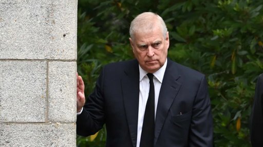 O Fim de um Príncipe: Rei Carlos III Oficializa a Expulsão de André da Família Real