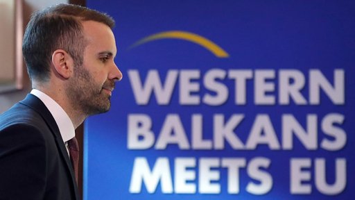 UE Impulsiona Alargamento com Perspetivas para Montenegro e Albânia