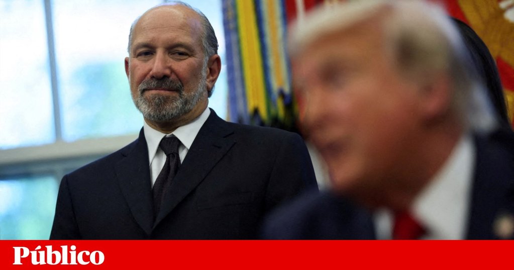 Governo dos EUA e SoftBank investem na Intel para reforçar indústria de semicondutores