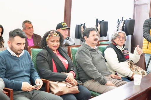 Proyecto que Restituye la Mesada 14 para Docentes Pensionados Pasa a Plenaria del Senado