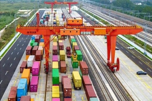 Moody's Reduce a 7.5% la Tasa Arancelaria Efectiva de EE.UU. a México