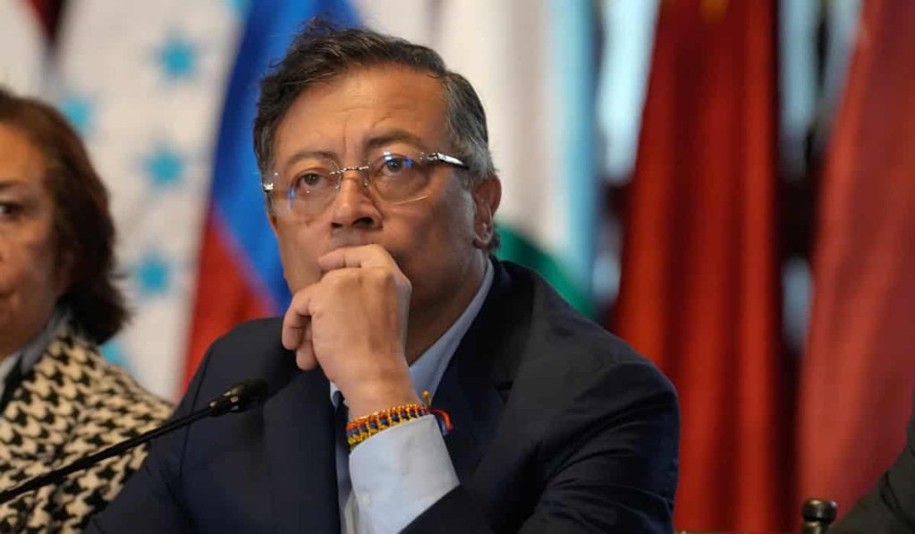 Crece tensión en el Caribe por despliegue militar de EE.
UU. cerca de Venezuela