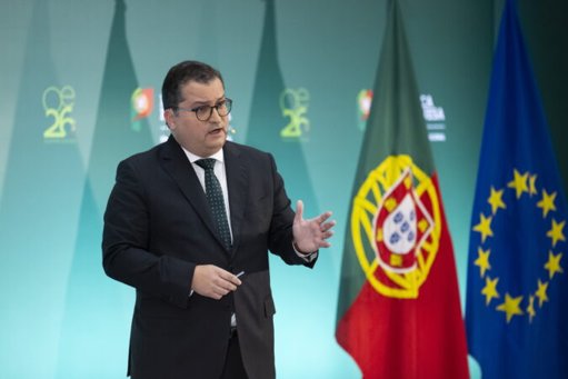 Redução da Dívida Pública Mantém-se Prioridade Estratégica para Portugal