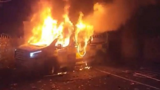 Violentos Protestos Anti-Imigração Abalam Dublin