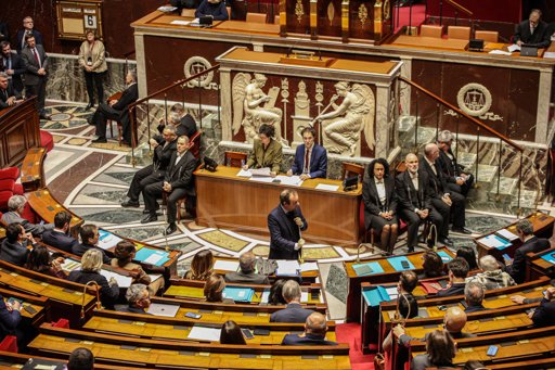 L'ombre de la politique nationale plane sur le scrutin municipal
