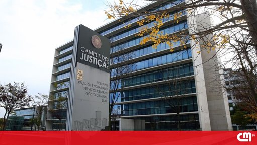 Crise Burocrática na AIMA Deixa Mais de 133 Mil Processos de Imigrantes Pendentes