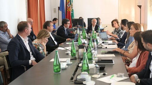 Atrasos na Revisão dos Planos Diretores Municipais Bloqueiam Desenvolvimento Urbano