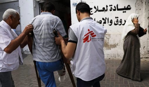 Israel prohíbe a 37 ONG operar en Gaza, agravando una crisis humanitaria "catastrófica"