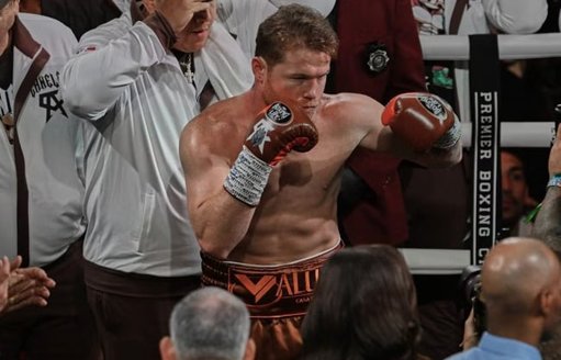 Reflexionando sobre su legado, Canelo evita autoproclamarse el mejor de la historia