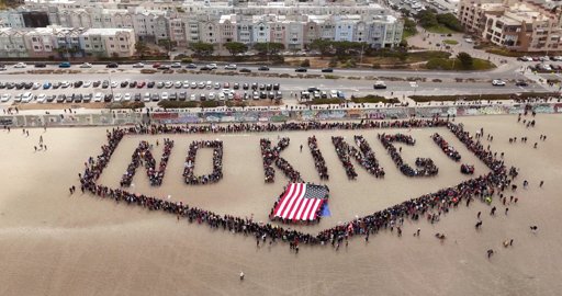 Movimiento "No Kings" Prepara Protestas Masivas contra la Administración Trump