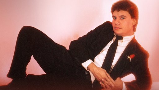 Netflix Estrena la Docuserie ‘Juan Gabriel: Debo, puedo y quiero’ con Acceso Inédito a sus Archivos Personales