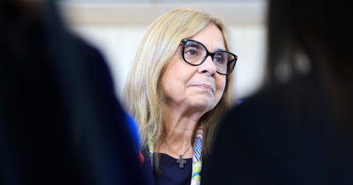 Pressão sobre a Ministra da Saúde e a Defesa do Primeiro-Ministro