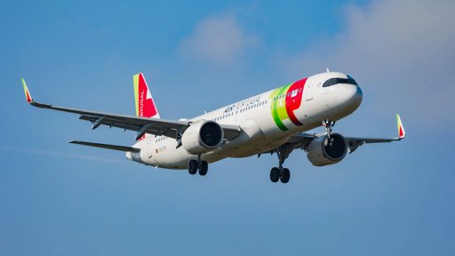Camião Colide com Avião da TAP no Aeroporto do Porto e Cancela Voo para os EUA