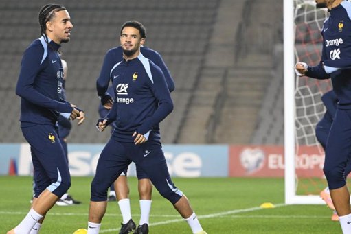 Football : L'Équipe de France remaniée face à l'Azerbaïdjan, la course au Mondial 2026 s'intensifie en Europe