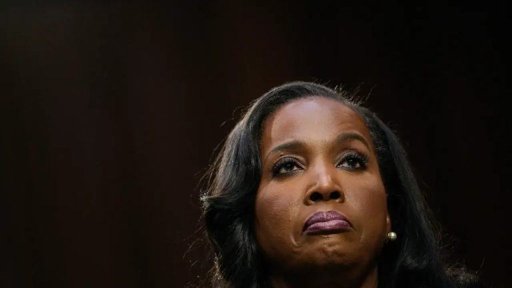 Trump aumenta la presión sobre la Reserva Federal y busca reemplazar a su cúpula