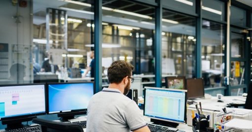 Reforma Laboral do Governo Gera Contestação e Greve Geral