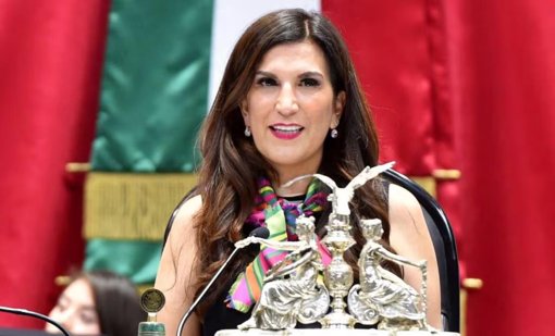Kenia López Rabadán asume presidencia de la Cámara de Diputados y evidencia tensiones entre poderes