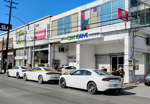 Autoridades catean empresa de créditos automotrices en Monterrey por denuncias de fraude