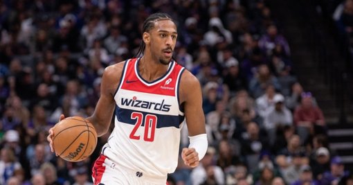 Alexandre Sarr s'illustre et suscite l'enthousiasme des fans de Washington