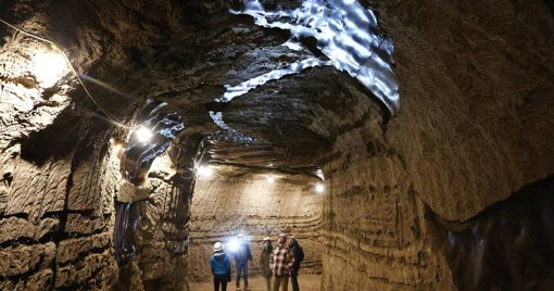 Micróbios congelados há 40.000 anos "acordam" e revelam riscos climáticos