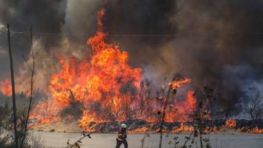 Suspeito de atear incêndios em Seia fica em prisão preventiva
