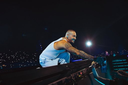 J Balvin ofrece un concierto histórico en Medellín con más de 25 invitados de talla mundial