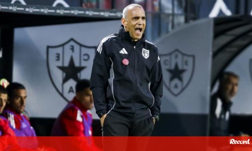 AVS SAD planeia reforçar plantel no mercado de inverno