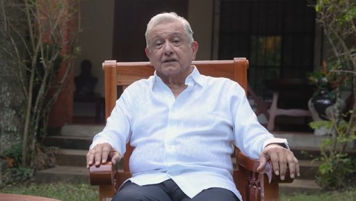 AMLO redefine su rol político: se retira de la práctica, pero no de la teoría