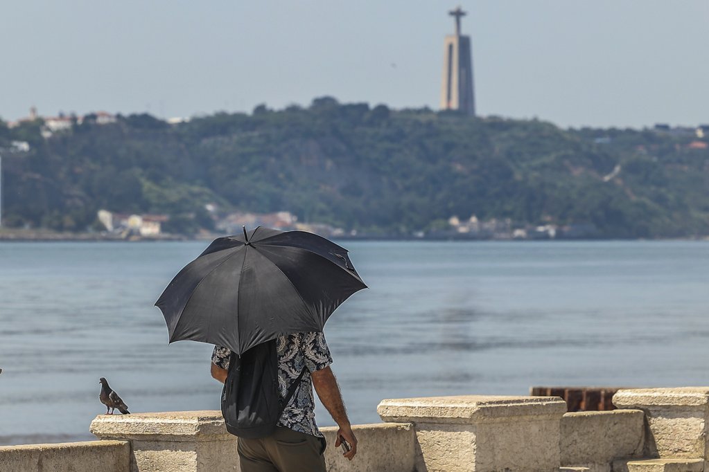 Portugal Continental em Alerta Máximo por Onda de Calor e Risco de Incêndio