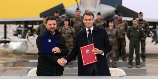 La France promet un soutien militaire majeur à l'Ukraine avec 100 avions Rafale