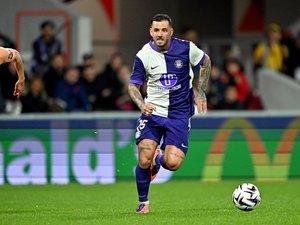 Aron Dönnum du TFC maintenu dans le groupe face à Angers malgré une enquête pour geste raciste