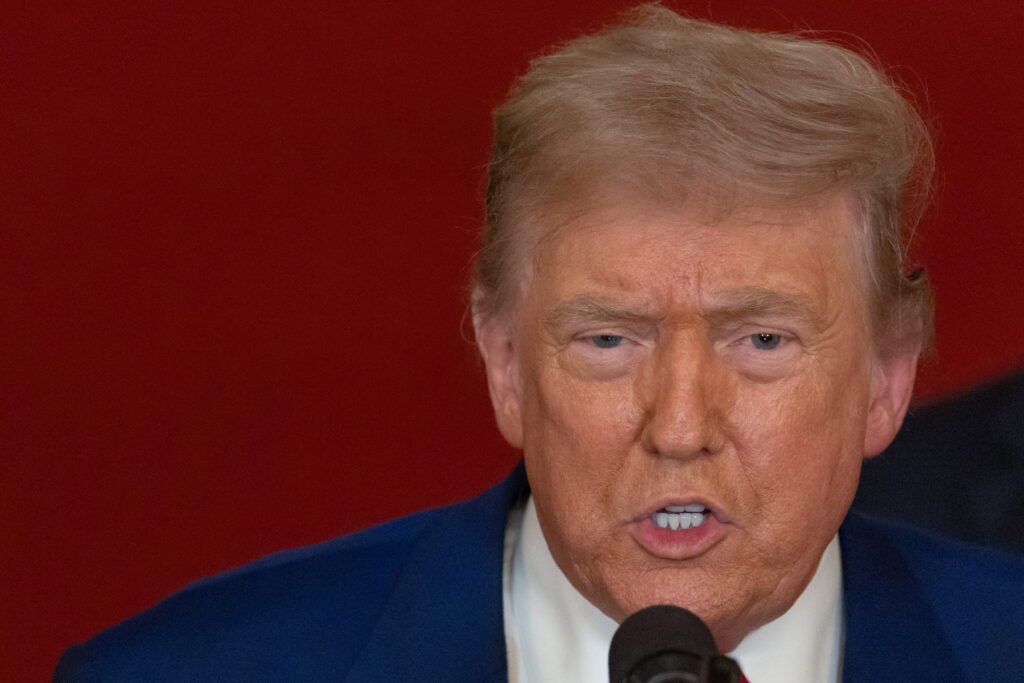 Guerra na Ucrânia: Ultimato de Trump e Escalada de Ataques Russos