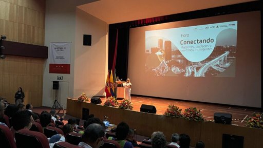 Pereira acoge foro sobre movilidad y territorios inteligentes