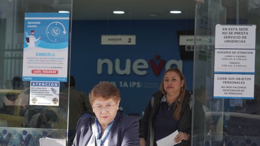 Crisis en el sistema de salud: prestadores suspenden servicios a la Nueva EPS y pacientes protestan
