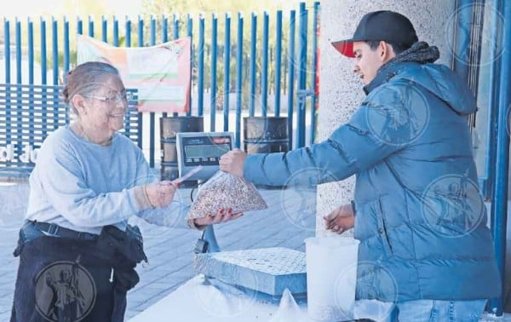 Agricultores Chihuahuenses Encuentran Apoyo Comunitario en Venta Directa en Ciudad Juárez