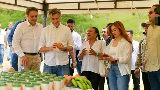 Grupo Éxito duplica la compra de productos agrícolas a asociación de campesinos en el Valle del Cauca