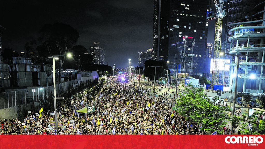 Famílias de Reféns Israelitas Convocam Greve Geral Contra Ofensiva em Gaza