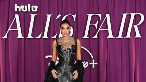 “All's Fair”, a nova série de Kim Kardashian, estreia sob uma avalanche de críticas negativas