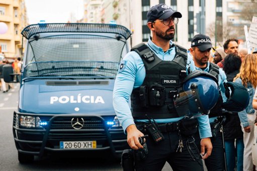 Governo Altera Requisitos de Admissão à PSP para Combater Falta de Candidatos