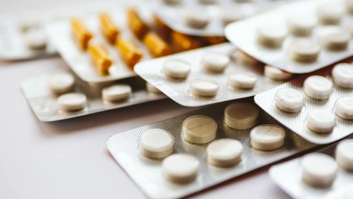 Infarmed Alerta para Venda Ilegal de Medicamentos e Suspende Distribuidor