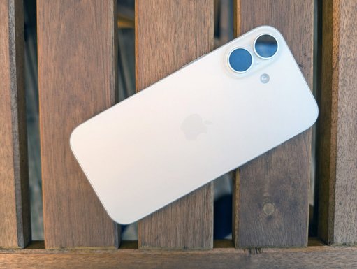 Ventes record pour l'iPhone 17, Apple revoit ses prévisions à la hausse
