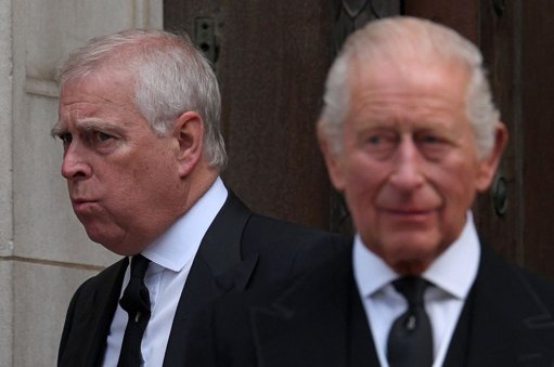Affaire Epstein : le prince Andrew déchu de ses titres par le roi Charles III
