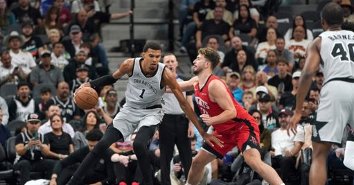 Giannis Antetokounmpo porte les Bucks avec une performance XXL contre les Bulls